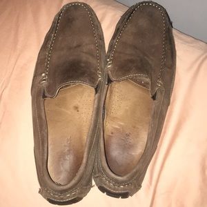 Men’s Clark’s slip on loafers brown